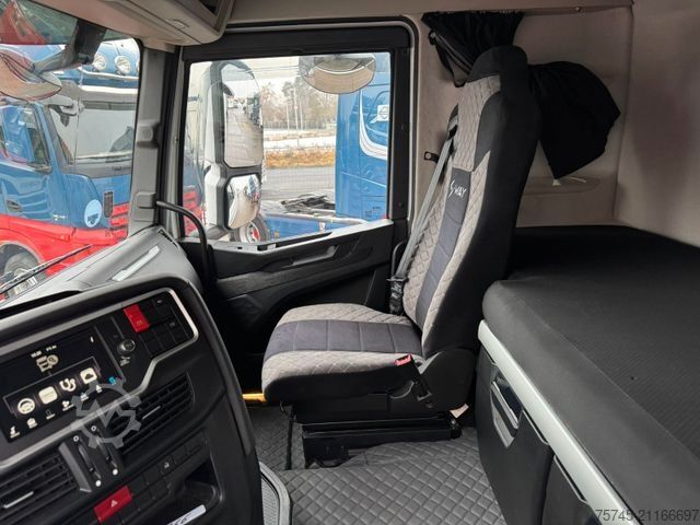 Volume trekker IVECO S-WAY 530 * RETARDER * 2 X TANK * MIT AUFLIEGER