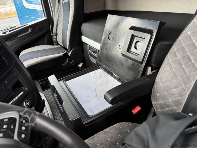 Volume trekker IVECO S-WAY 530 * RETARDER * 2 X TANK * MIT AUFLIEGER