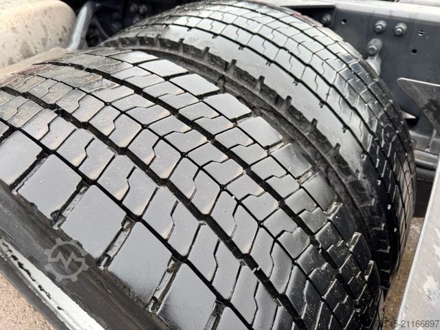 Volume trekker IVECO S-WAY 530 * RETARDER * 2 X TANK * MIT AUFLIEGER