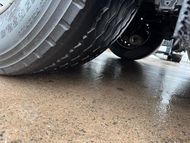 Volume trekker IVECO S-WAY 530 * RETARDER * 2 X TANK * MIT AUFLIEGER