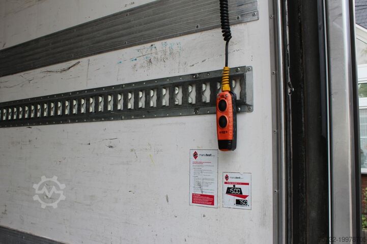 Kühlkoffer-LKW Renault Midlum 270 E5 TK T600R Strom LBW Seiten Tür FRC