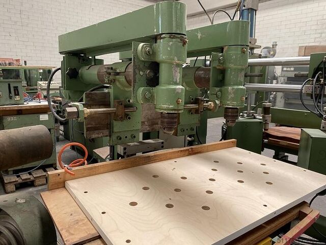 Verticale kottermachine met 2 verstelbare spindels