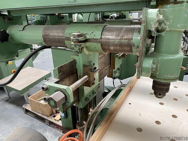 Verticale kottermachine met 2 verstelbare spindels