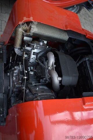 Udvari traktor Heracles H130