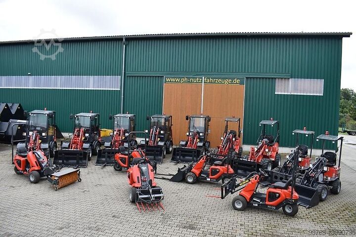 Udvari traktor Heracles H130