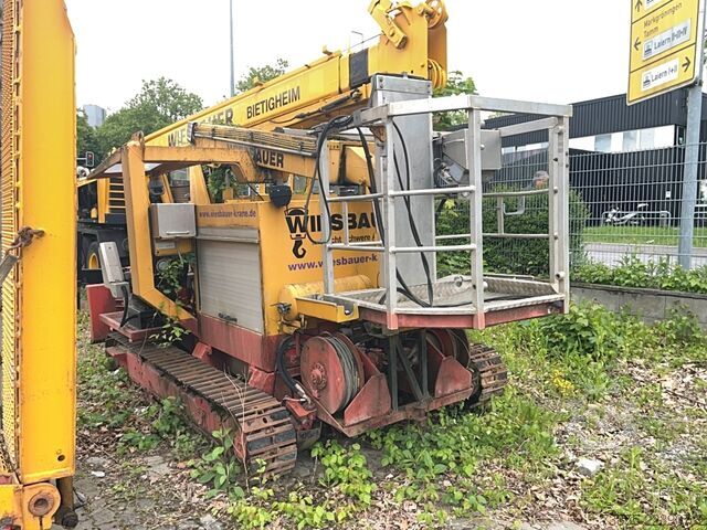Macara pe şenile Moog MRF 6500