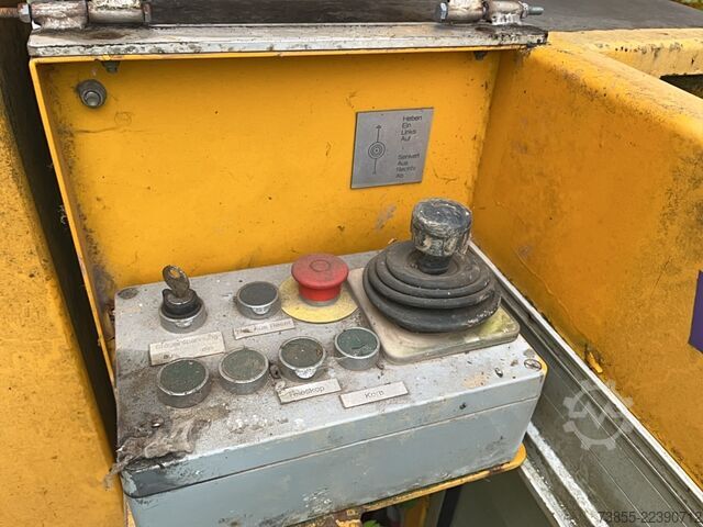 Macara pe şenile Moog MRF 6500