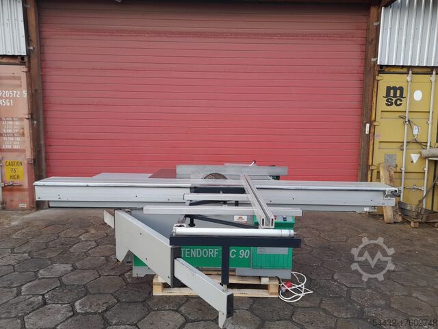 Tolóasztalos fűrész Altendorf C90