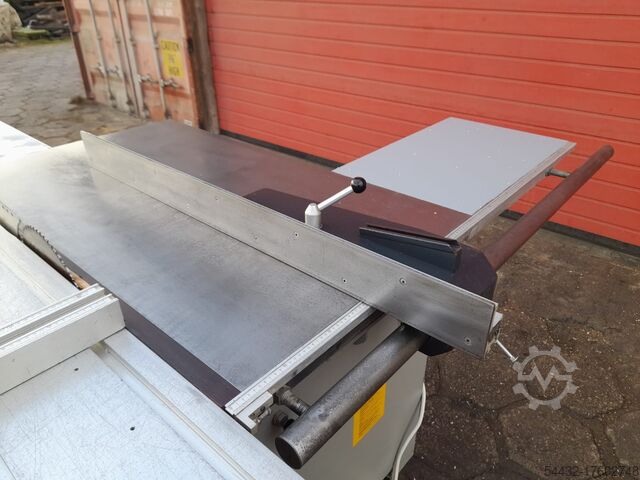 Tolóasztalos fűrész Altendorf C90