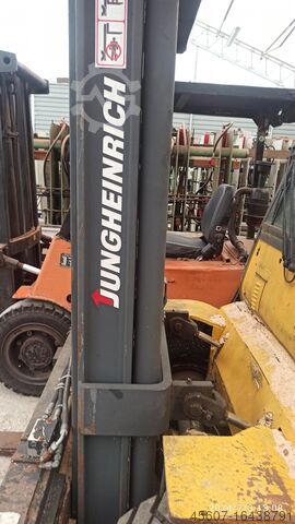 Heftruck 4 ton benzine JUNGHEINRICH h 40d /110