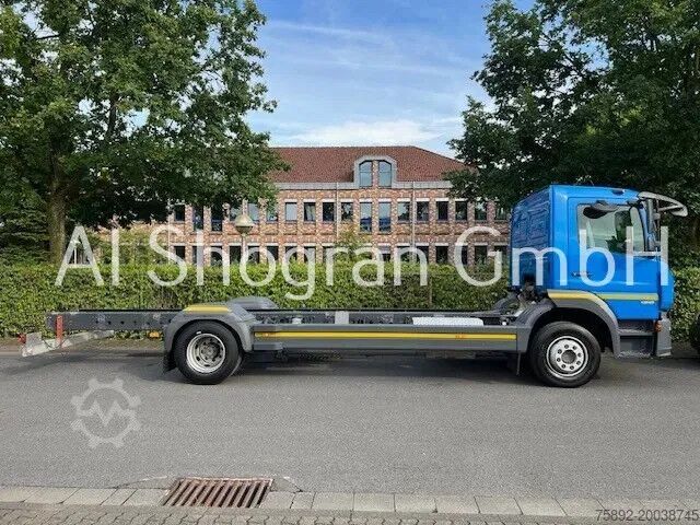 Șasiu cu cabină Mercedes-Benz Atego 1318 Schaltung/Klima/Euro 6d/1218