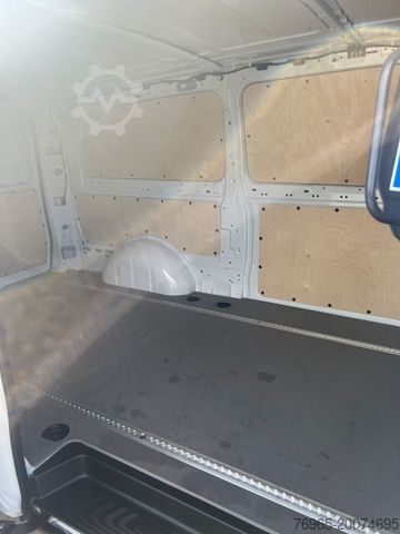 Pick-up panelvan MERCEDES-BENZ Sprinter 316 DOKA LANG Pritsche NAVI 7-SITZE AHK