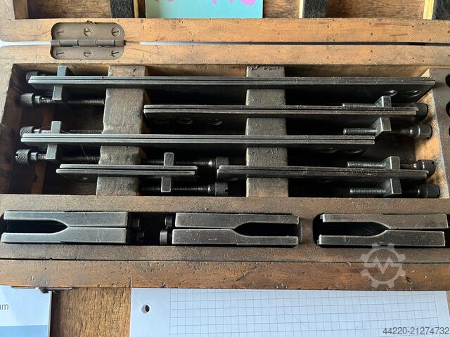 End gauge connector and universal holder Hommel Z 101