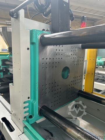 Injection molding machine Arburg 470C 1500-400