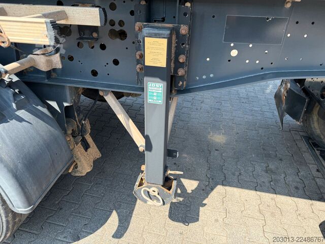 Kiperska poluprikolica SCHMITZ CARGOBULL Cargobull GOTHA Kippauflieger 3 Achse THERMO ISO
