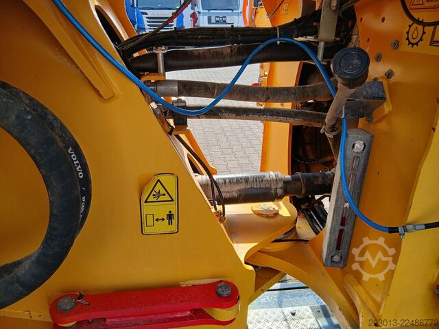 Utovarivač na točkovima VOLVO L180H Radlader 29,7 t *Waage *12.069 h