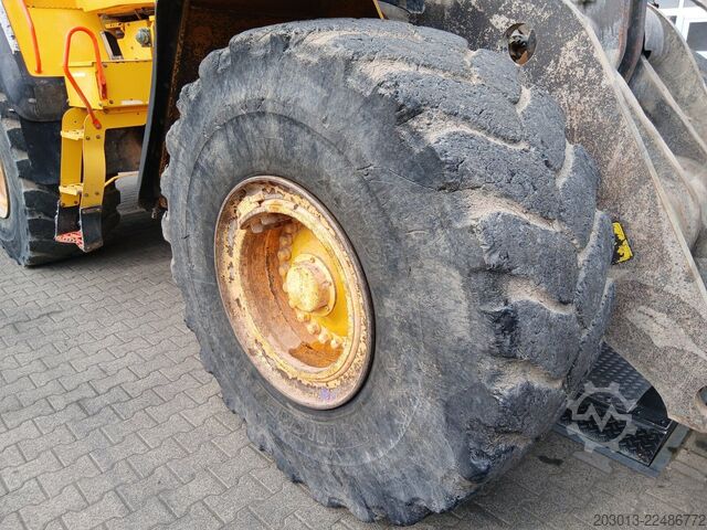 Utovarivač na točkovima VOLVO L180H Radlader 29,7 t *Waage *12.069 h