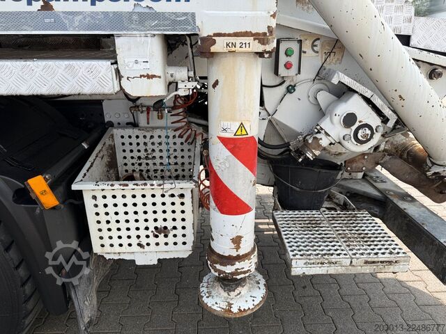 Kamion sa pumpom za beton MERCEDES-BENZ AROCS 4451 8x4 EURO 6 Betonpumpe SERMAC 5RZ51