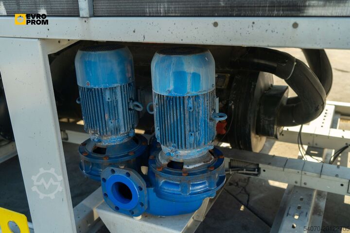 Chiller Used Aircooled chiller DAIKIN EWAD460BZSS001 459 KW. 2012 yom