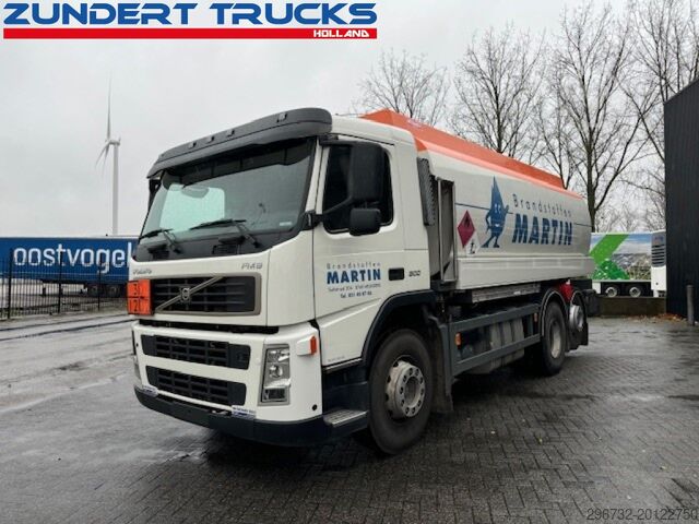 Autocisternă Volvo FM9 300 6X2 TANKWAGEN 4 COMP 18000 LITER