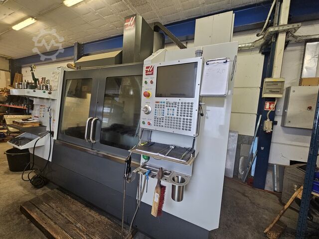 Függőleges megmunkáló központ HAAS VF-4SS