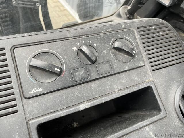 Elektrisk 4 -hjulet gaffeltruck Linde E30L-01