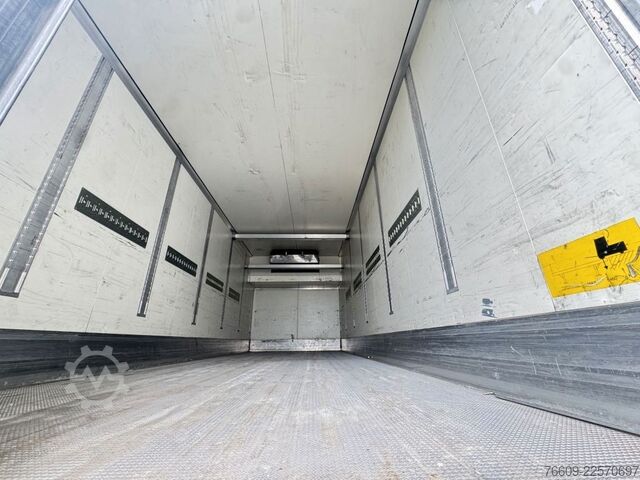 Swap body trailer KRONE Wechselbrücke Kühlaufbau