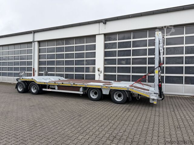 Remorque porte-engins surbaissée Möslein T 4 VB H2  neuer 4 Achs Tieflader hydraulischen Rampen