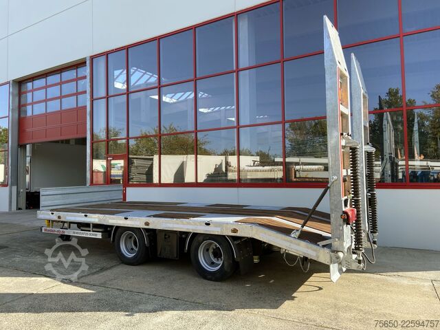 Remorcă cu platformă joasă Möslein TT21- 7,2  21 t Tandemtieflader, Luftgefedert, NEU