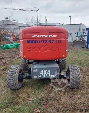 Ruchome platformy robocze Skyjack SJ 51 AJ Diesel 17,55 m