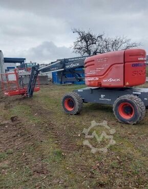 Ruchome platformy robocze Skyjack SJ 51 AJ Diesel 17,55 m