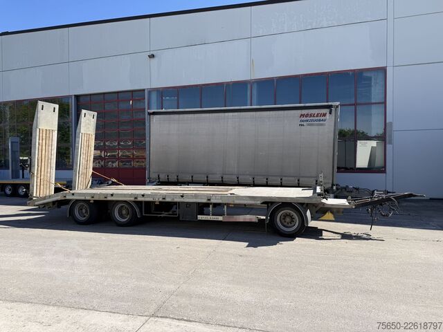 Lågbyggd trailer Möslein TO 3 Schwebheim  3 Achs Tieflader Plato