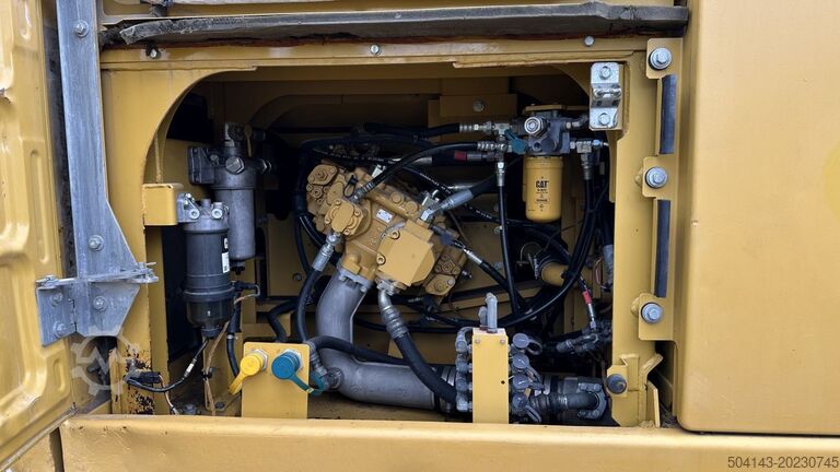 Bandgrävare Caterpillar 326F LN