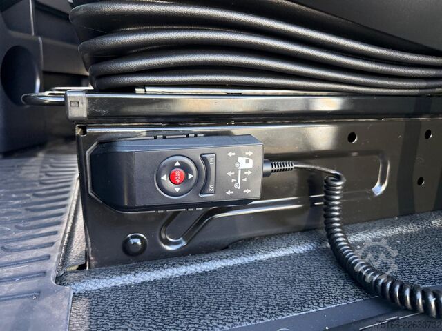 LKW mit Pritsche (offen) MERCEDES-BENZ ACTROS 2548 L Pritsche PALFINGER PK 34002*FLYJIB