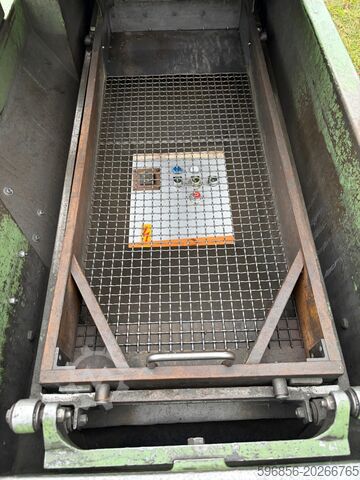 Zeefmachine SCHWANOG "RAPID" SBM 63G met zeven van 2–15 mm – compleet Maszyna przesiewająca SCHWANOG „RAPID” SBM 63G z sitami 2–15 mm – komplet Maszyna przesiewająca SCHWANOG „RAPID” SBM 63G z sitami 2–15 mm – komplet