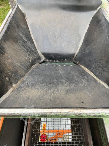 Zeefmachine SCHWANOG "RAPID" SBM 63G met zeven van 2–15 mm – compleet Maszyna przesiewająca SCHWANOG „RAPID” SBM 63G z sitami 2–15 mm – komplet Maszyna przesiewająca SCHWANOG „RAPID” SBM 63G z sitami 2–15 mm – komplet