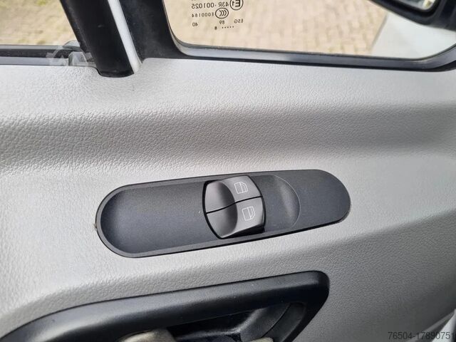 Φορτηγό κουτί Mercedes-Benz Sprinter 314 CDI/ L2H2/ Aut./ Airco/ Camera/ Navi