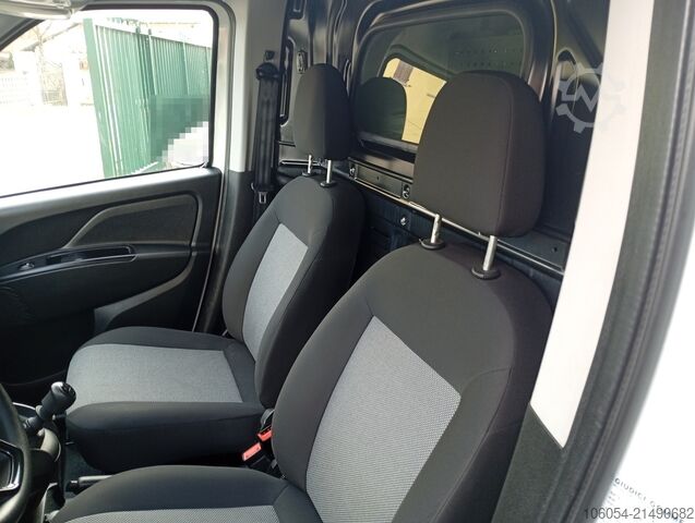Kassevogn FIAT Doblo Cargo officina mobile