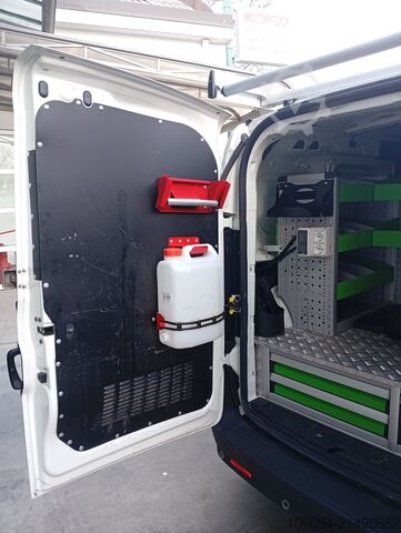 Kassevogn FIAT Doblo Cargo officina mobile