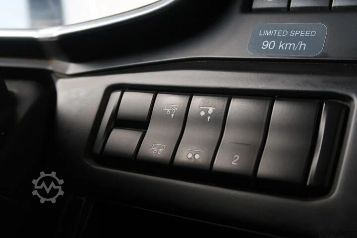 Kabinli şasi Scania R520 V8 NGS 6X2/ CHASSIS