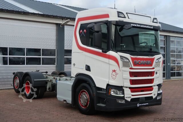 Podwozie z kabiną Scania R520 V8 NGS 6X2/ FULL AIR/ CHASSIS / PTO-EG661F