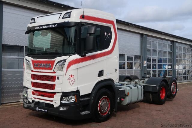 Podwozie z kabiną Scania R520 V8 NGS 6X2/ FULL AIR/ CHASSIS / PTO-EG661F