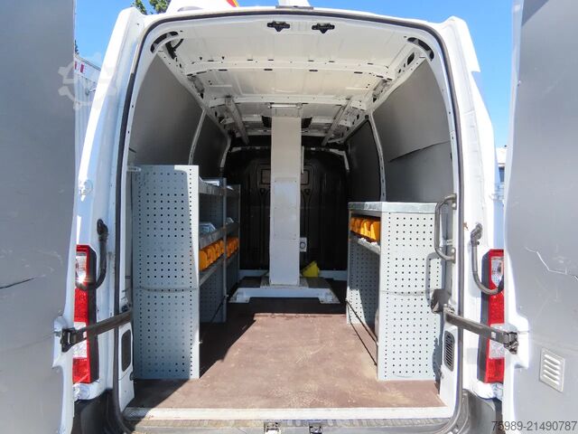 Hebebühne Renault Master 10,5 m,   3 seats, 3500 kg, euro6