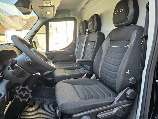 High top van Iveco Daily 35S18HA8V Hi-Matic 18m³ Modell 2025 MY24