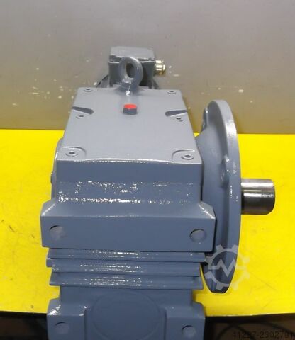 Motorreductor 0,12/0,25 kW 0,8/1,6 rpm SEW-EURODRIVE B3 Winkel
