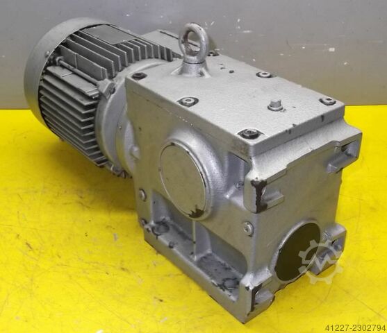Motorreductor 1,5 kW 161 rpm SEW-EURODRIVE S60DT90L-4TF