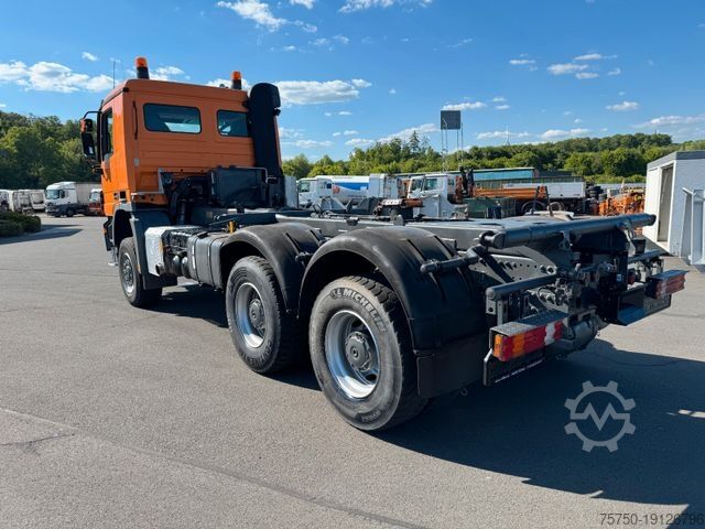 Outros MERCEDES-BENZ Actros 3341 6x6 Kipperfahrgestell mit Zylinder