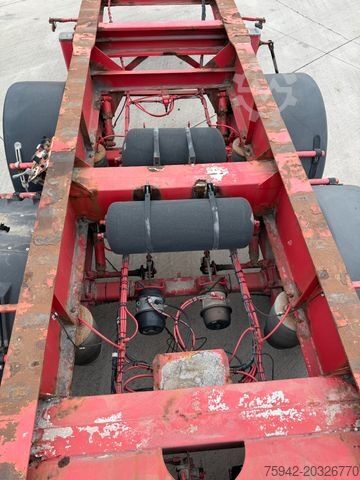 Wissellaadbak oplegger  MAFA KIPPCHASSIS 20