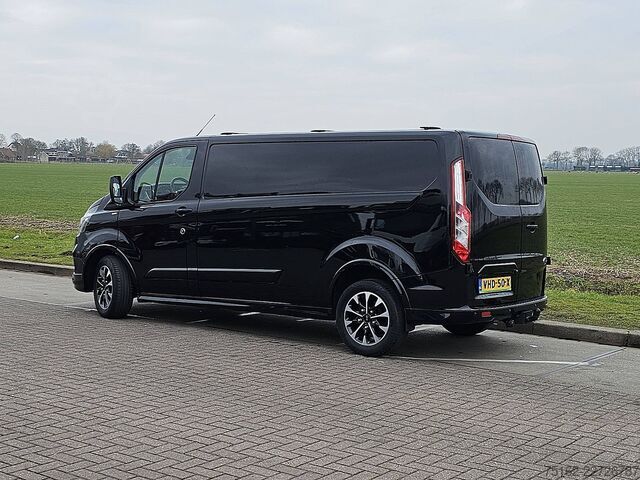 High-roof van FORD TRANSIT CUSTOM 2.0 L2H1 Sport Navi