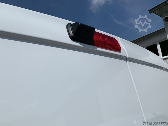 Kastenwagen RENAULT Trafic KOMFORT L1H1 3,0t dCi 150 AUTOMATIK NAVI